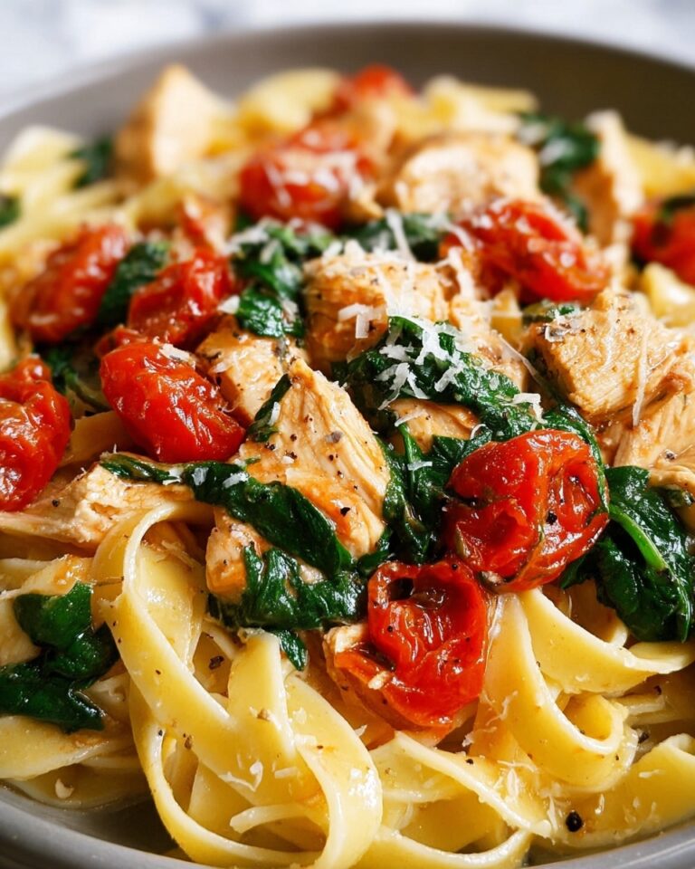 Creamy Garlic Tomato Chicken and Spinach Fettuccine Recipe