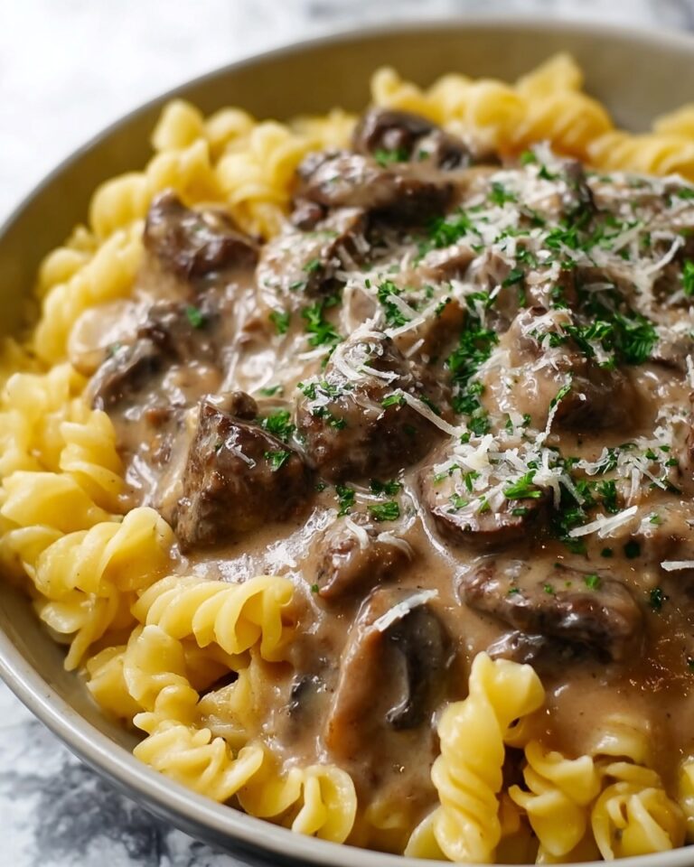 Slow Cooker Creamy Garlic Beef Pasta Recipe