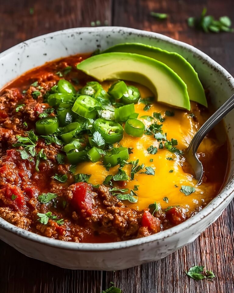 Crockpot Spicy Queso Beef Chili Recipe